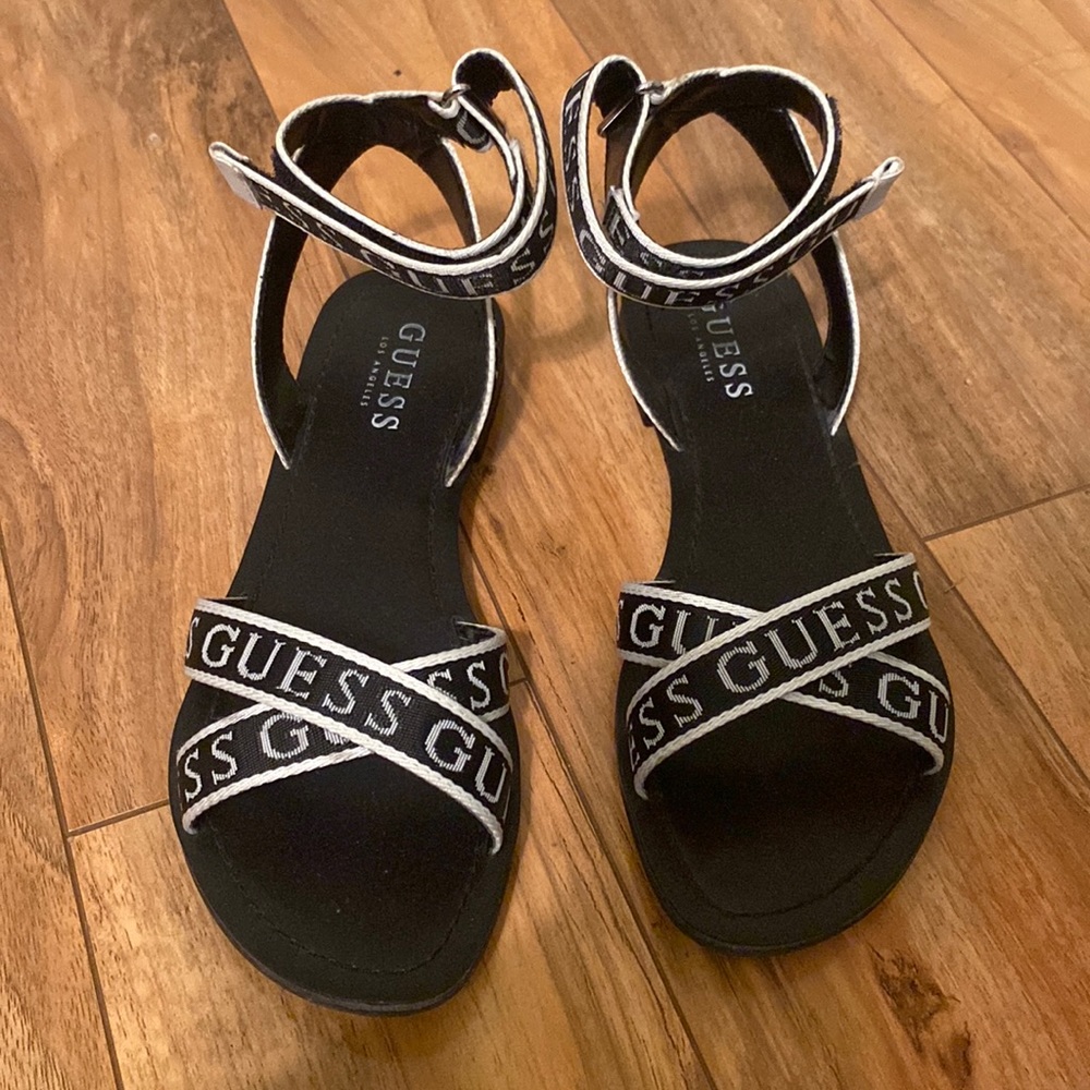 Guess sandals
